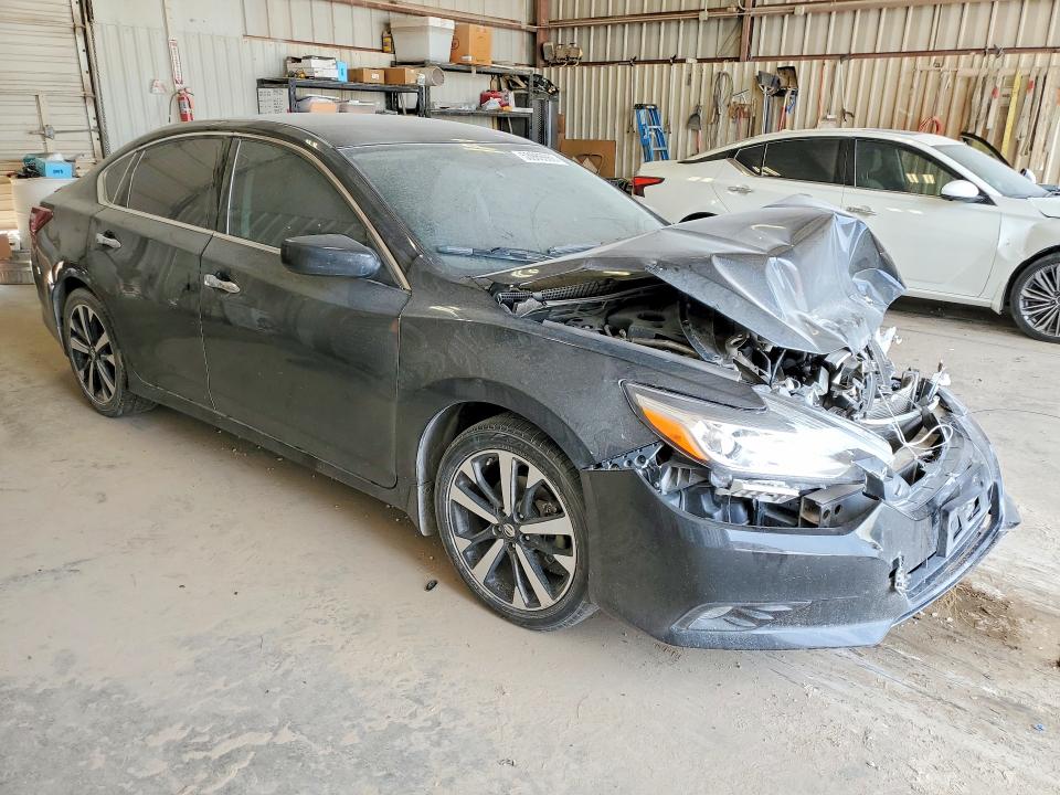 Продажа на аукционе авто 2018 Nissan Altima, vin: 1N4AL3AP2JC135639, номер лота: 53989966