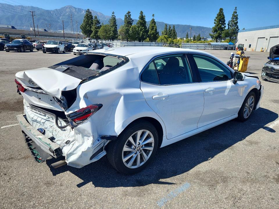 2024 Toyota Camry მანქანა იყიდება აუქციონზე, vin: 4T1C11AK3RU903969, აუქციონის ნომერი: 54172936