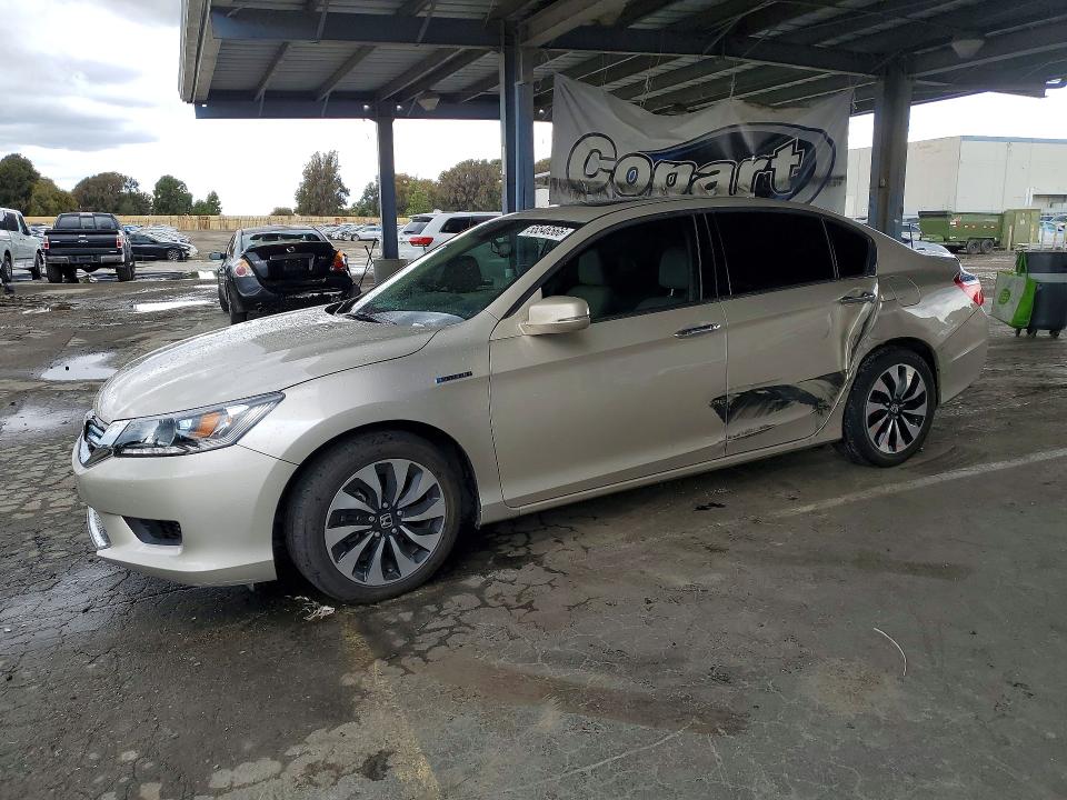 Продажа на аукционе авто 2015 Honda Accord, vin: 1HGCR6F57FA010067, номер лота: 55546566