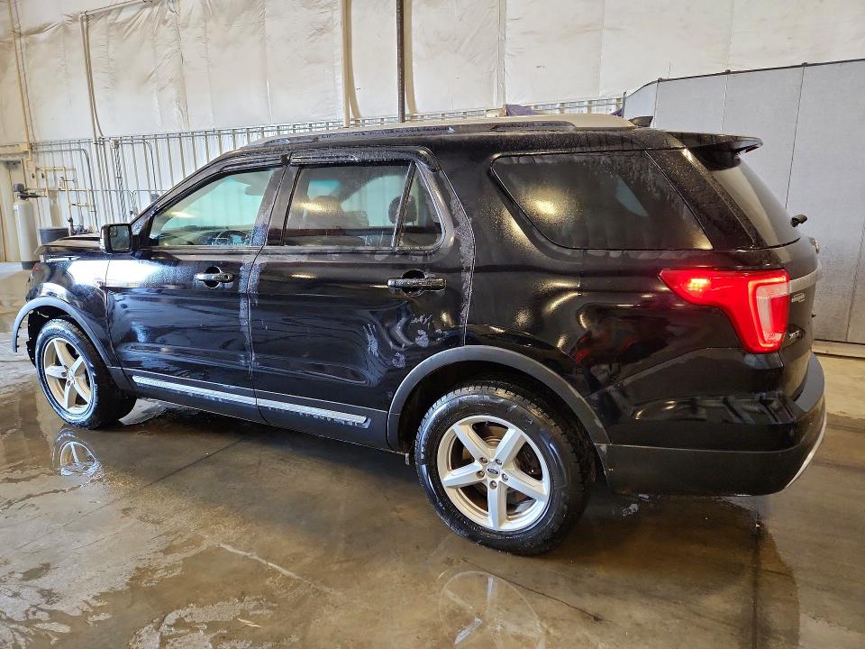 55139246 :رقم المزاد ، 1FM5K8D87HGE38060 vin ، 2017 Ford Explorer مزاد بيع
