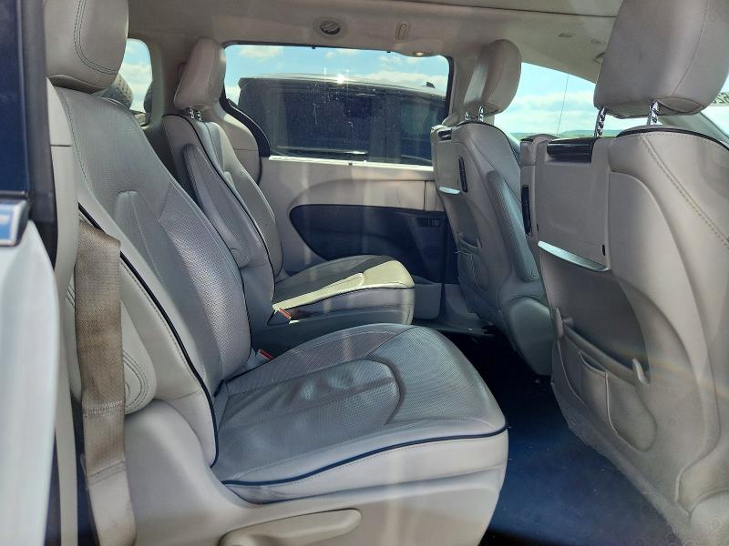 53806626 :رقم المزاد ، 2C4RC1N75JR169349 vin ، 2018 Chrysler Pacifica مزاد بيع