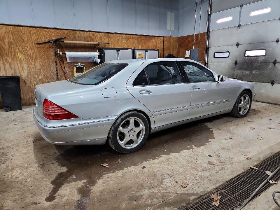 Продажа на аукционе авто 2005 Mercedes-benz S, vin: WDBNG70JX5A451892, номер лота: 51513176