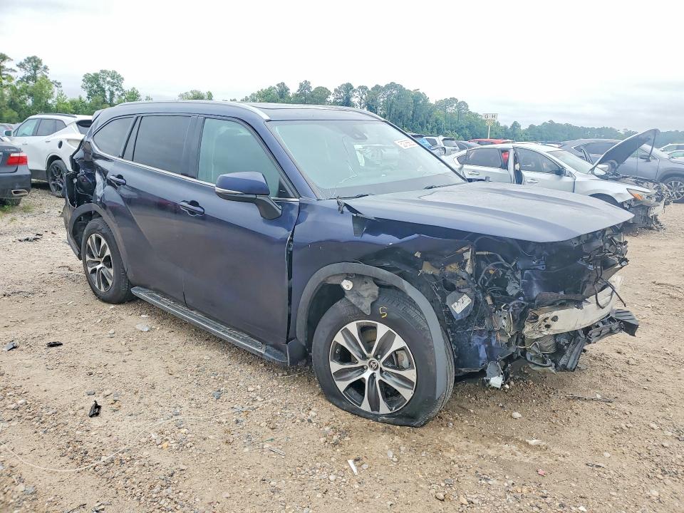 Продаж на аукціоні авто 2021 Toyota Highlander, vin: 5TDGZRAH9MS062903, номер лоту: 52765626