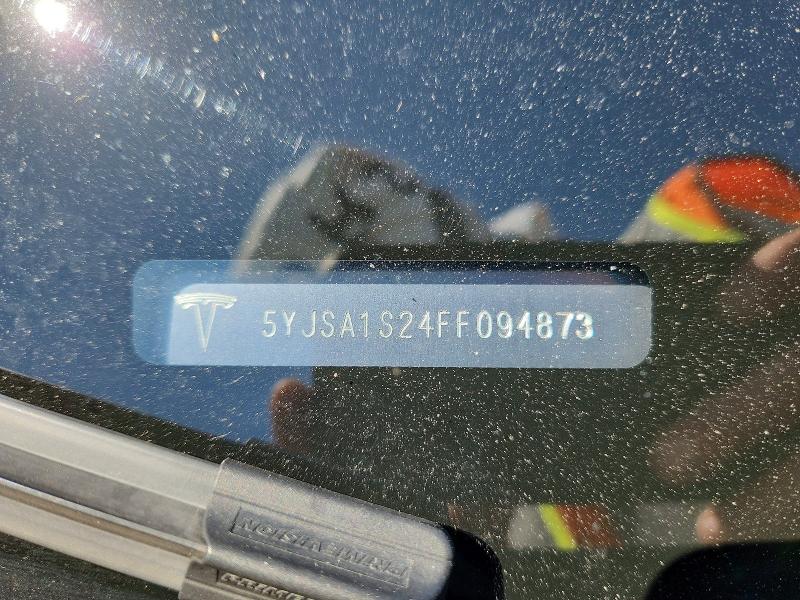 2015 Tesla Model S მანქანა იყიდება აუქციონზე, vin: 5YJSA1S24FF094873, აუქციონის ნომერი: 52649626