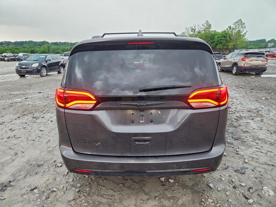 Продажа на аукционе авто 2020 Chrysler Pacifica Touring, vin: 2C4RC1BG7LR111301, номер лота: 52937596