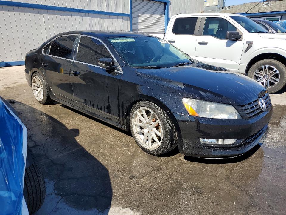 2015 Volkswagen Passat მანქანა იყიდება აუქციონზე, vin: 1VWCV7A38FC036071, აუქციონის ნომერი: 52252586