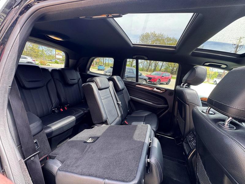 53516136 :رقم المزاد ، 4JGDF6EE9JB178577 vin ، 2018 Mercedes-benz Gls مزاد بيع