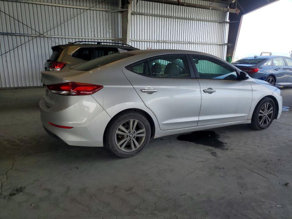 54700796 :رقم المزاد ، 5NPD84LF6JH304181 vin ، 2018 Hyundai Elantra مزاد بيع