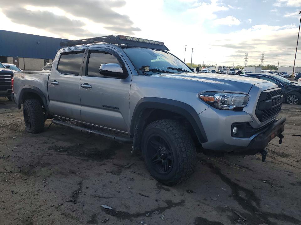 53017976 :رقم المزاد ، 5TFCZ5AN6KX186695 vin ، 2019 Toyota Tacoma مزاد بيع