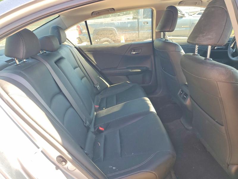 Продажа на аукционе авто 2017 Honda Accord, vin: JHMCR6F54HC023248, номер лота: 52810146
