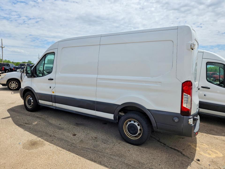 51382436 :رقم المزاد ، 1FTYE2CV3GKB25404 vin ، 2016 Ford Transit مزاد بيع