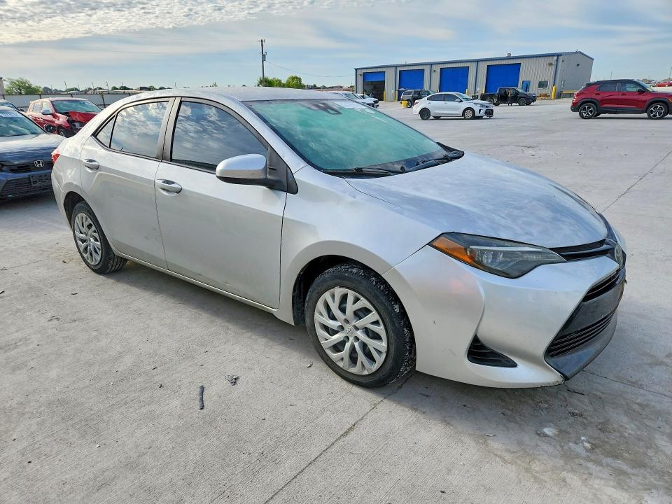 Продажа на аукционе авто 2017 Toyota Corolla, vin: 5YFBURHE2HP574943, номер лота: 52498816
