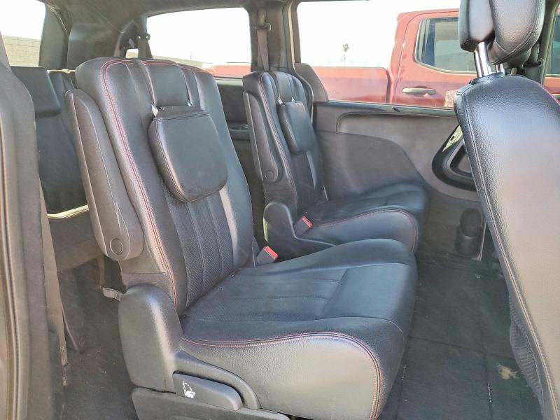 54053186 :رقم المزاد ، 2C4RDGEG0JR282979 vin ، 2018 Dodge Grand Caravan مزاد بيع