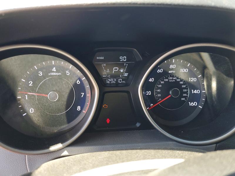 53667166 :رقم المزاد ، 5NPDH4AE7FH567183 vin ، 2015 Hyundai Elantra مزاد بيع