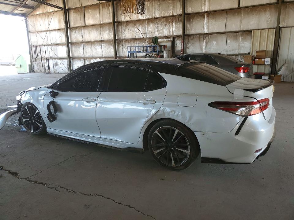 2018 Toyota Camry მანქანა იყიდება აუქციონზე, vin: 4T1BZ1HKXJU018893, აუქციონის ნომერი: 53408046