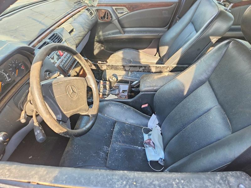 52862426 :رقم المزاد ، WDBJF55FXVA298604 vin ، 1997 Mercedes-benz E مزاد بيع