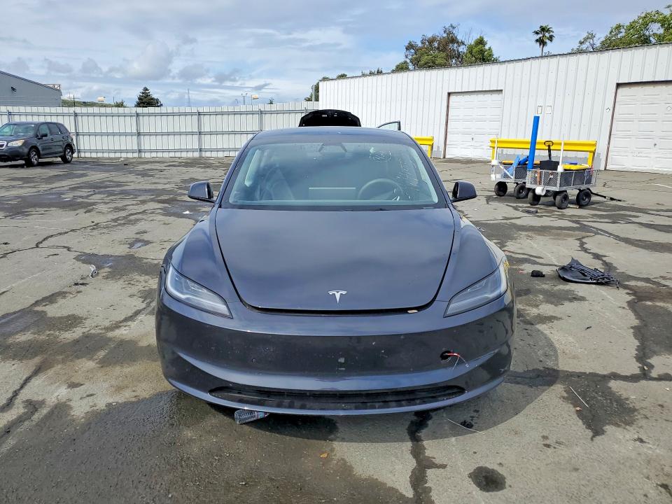 Продажа на аукционе авто 2024 Tesla Model 3, vin: 5YJ3E1EA8RF743011, номер лота: 54941456