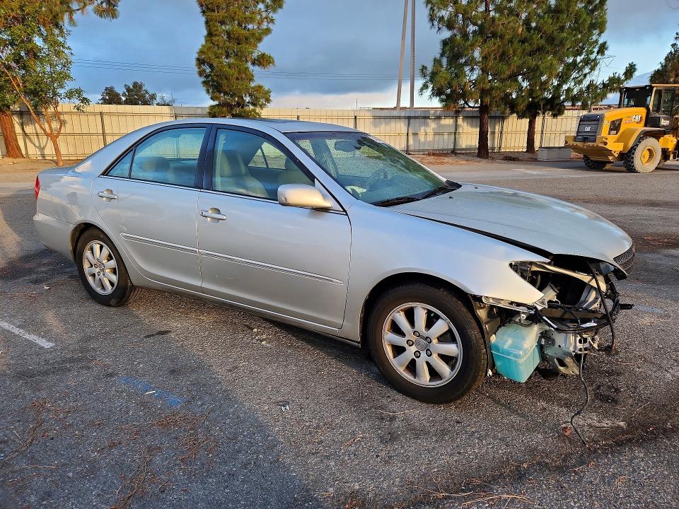 54890066 :رقم المزاد ، 4T1BE30K22U588584 vin ، 2002 Toyota Camry مزاد بيع