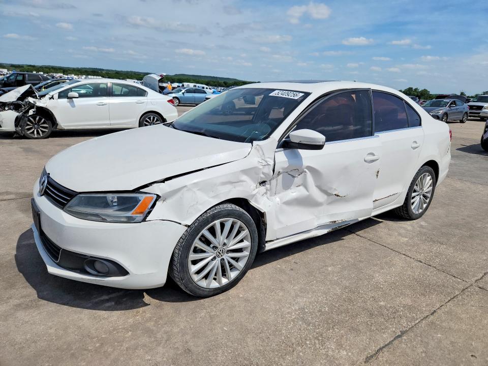 Auction sale of the 2011 Volkswagen Jetta, vin: 3VWLX7AJ3BM325926, lot number: 52409256