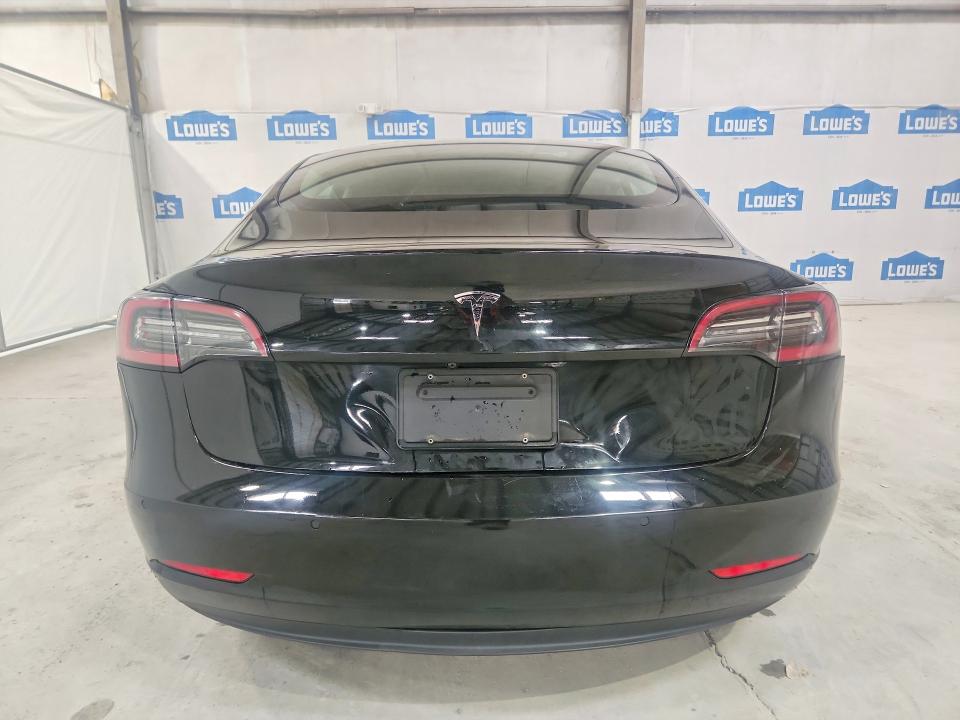55599536 :رقم المزاد ، 5YJ3E1EA4NF372035 vin ، 2022 Tesla Model 3 مزاد بيع