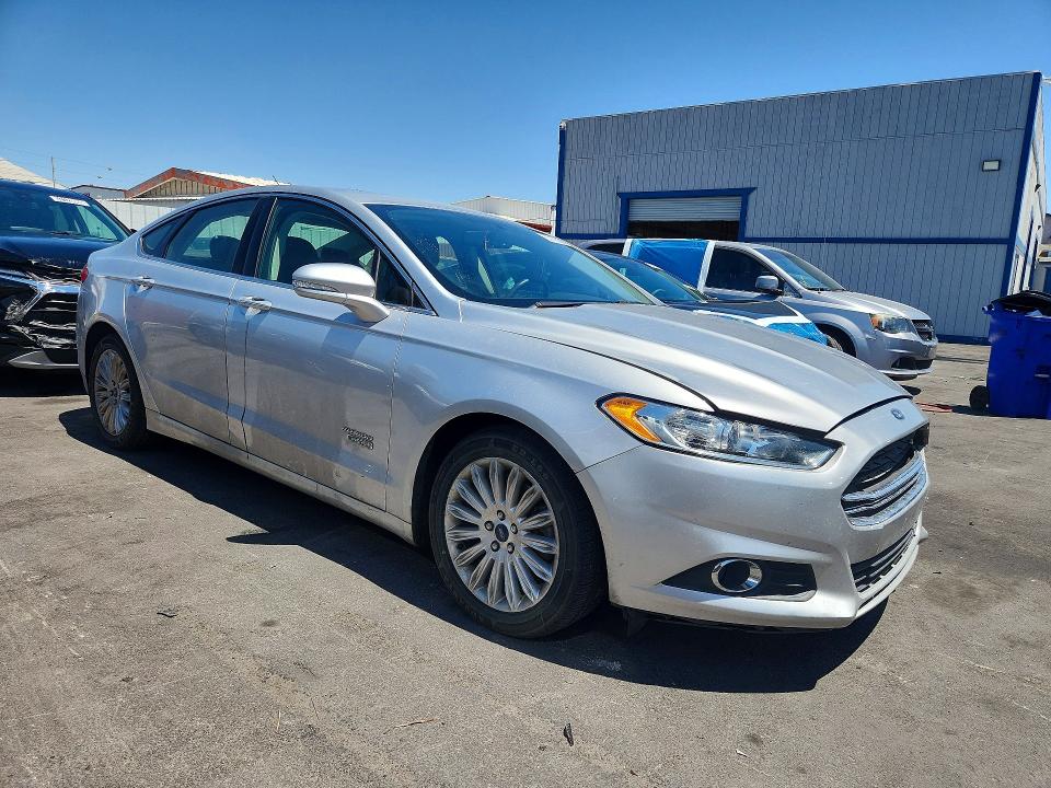 Продажа на аукционе авто 2016 Ford Fusion, vin: 3FA6P0PU6GR211704, номер лота: 53128286