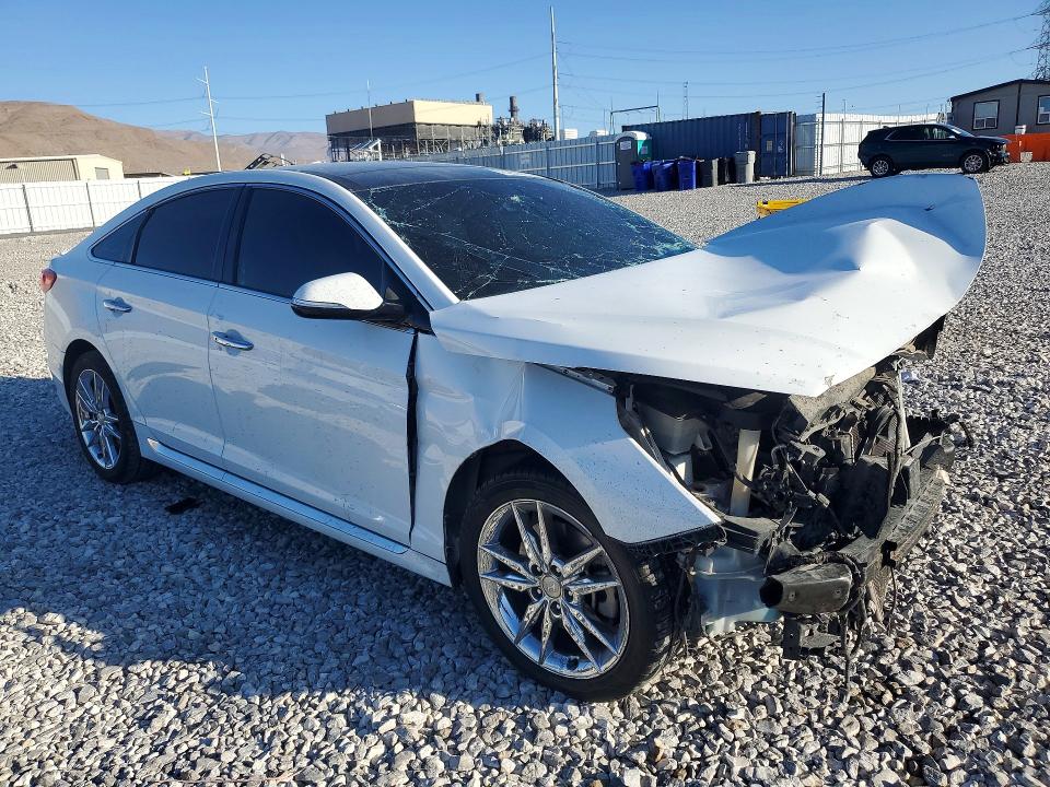 52590726 :رقم المزاد ، 5NPE34AB5FH080959 vin ، 2015 Hyundai Sonata مزاد بيع