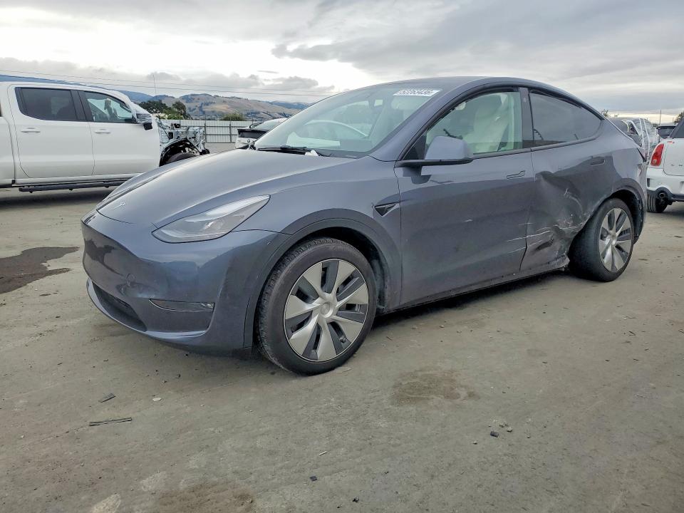 2023 Tesla Model Y მანქანა იყიდება აუქციონზე, vin: 7SAYGDEE2PF643958, აუქციონის ნომერი: 52263436