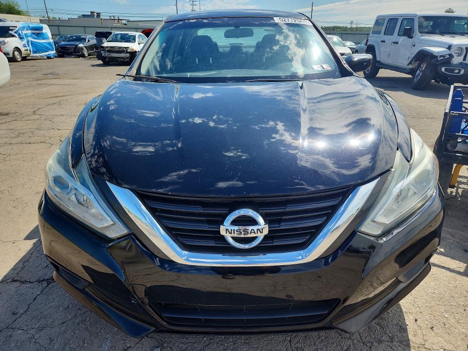 Продаж на аукціоні авто 2017 Nissan Altima, vin: 1N4AL3AP2HN330557, номер лоту: 52772566