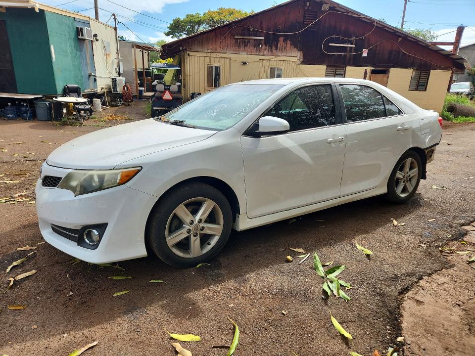 2014 Toyota Camry მანქანა იყიდება აუქციონზე, vin: 4T1BF1FK4EU353729, აუქციონის ნომერი: 51199836