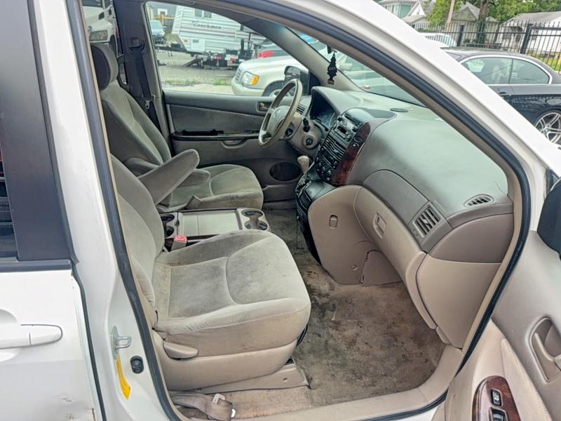 Продаж на аукціоні авто 2005 Toyota Sienna, vin: 5TDZA23C55S303091, номер лоту: 52100416