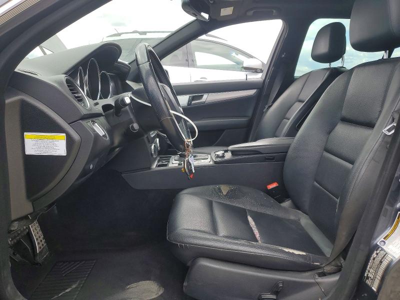 2013 Mercedes-benz C მანქანა იყიდება აუქციონზე, vin: WDDGF4HB6DA865071, აუქციონის ნომერი: 54551776