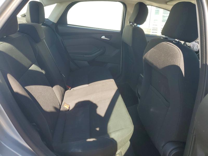 53889526 :رقم المزاد ، 1FADP3F25FL221548 vin ، 2015 Ford Focus مزاد بيع