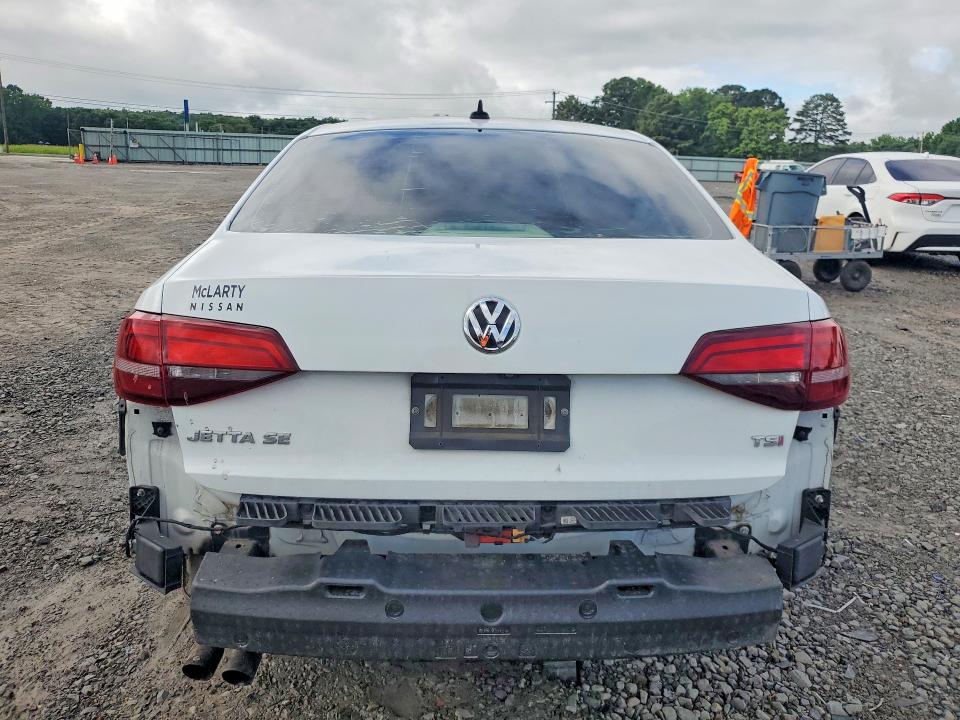 54421696 :رقم المزاد ، 3VWDB7AJ0HM290919 vin ، 2017 Volkswagen Jetta مزاد بيع