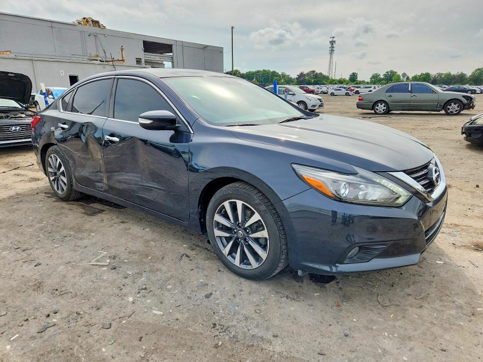 52321026 :رقم المزاد ، 1N4AL3AP1HC237489 vin ، 2017 Nissan Altima مزاد بيع
