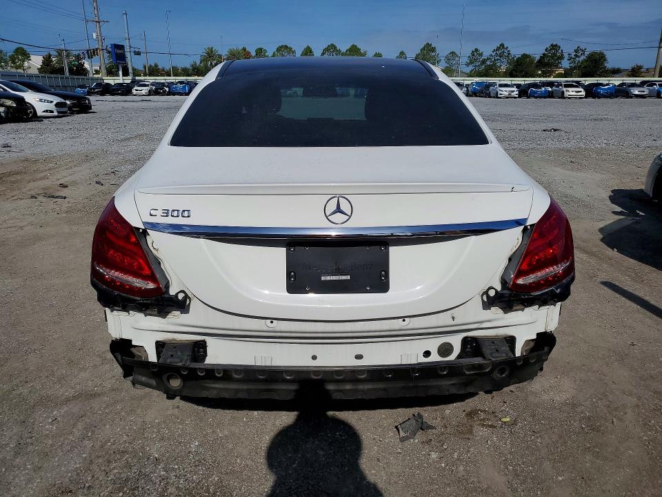 Продажа на аукционе авто 2016 Mercedes-benz C, vin: 55SWF4JB0GU162155, номер лота: 52206196