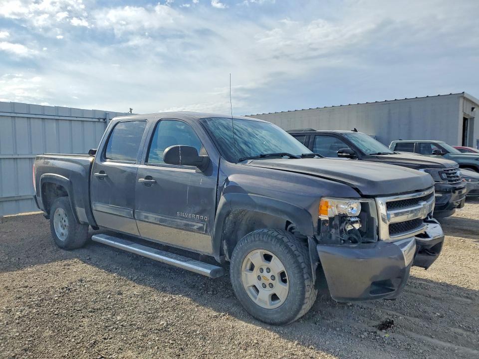 2011 Chevrolet Silverado მანქანა იყიდება აუქციონზე, vin: 3GCPKSE33BG303831, აუქციონის ნომერი: 52185106