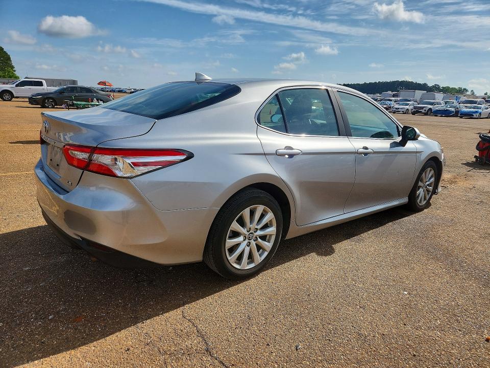 Продажа на аукционе авто 2019 Toyota Camry, vin: 4T1B11HK6KU249301, номер лота: 53611506