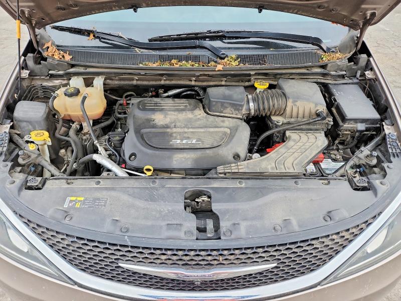 Продаж на аукціоні авто 2017 Chrysler Pacifica, vin: 2C4RC1EG8HR840104, номер лоту: 52330386