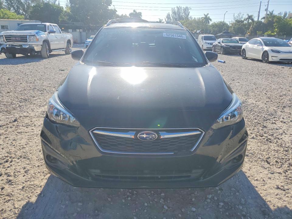 52561546 :رقم المزاد ، 4S3GTAB64J3700732 vin ، 2018 Subaru Impreza مزاد بيع