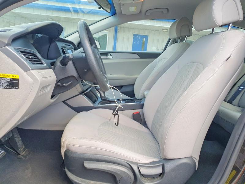 52301126 :رقم المزاد ، 5NPE24AFXFH024098 vin ، 2015 Hyundai Sonata مزاد بيع