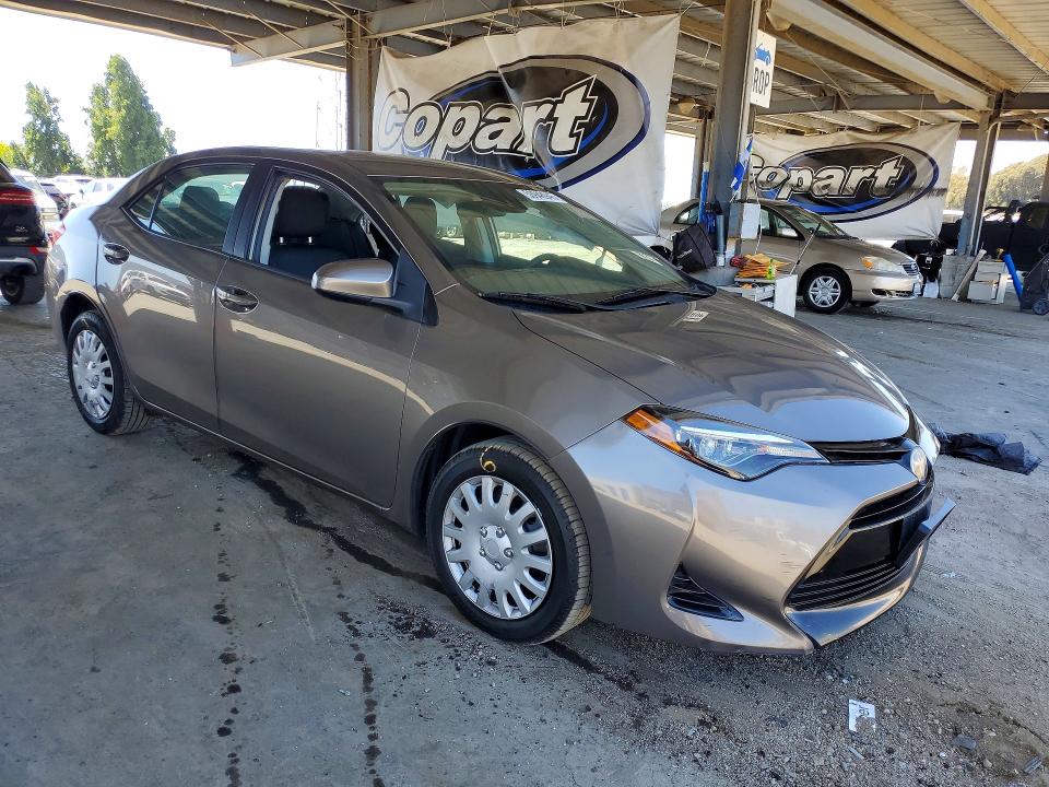 Продажа на аукционе авто 2018 Toyota Corolla, vin: 2T1BURHE0JC044055, номер лота: 53948946