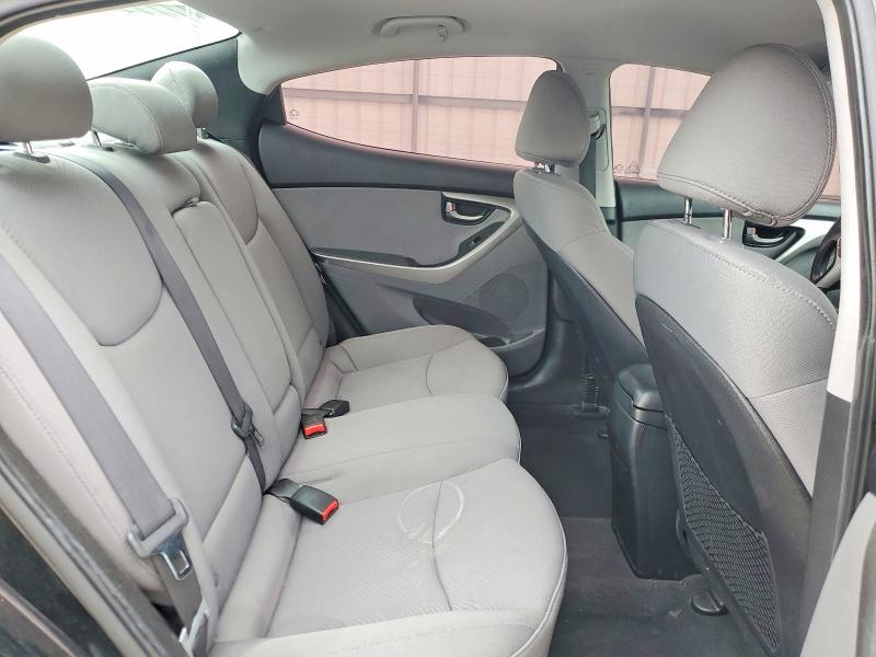 52067246 :رقم المزاد ، 5NPDH4AE7CH117030 vin ، 2012 Hyundai Elantra مزاد بيع