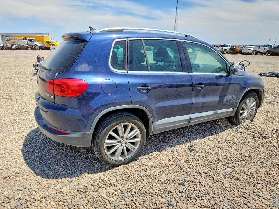 2013 Volkswagen Tiguan მანქანა იყიდება აუქციონზე, vin: WVGAV3AX4DW608184, აუქციონის ნომერი: 53790576
