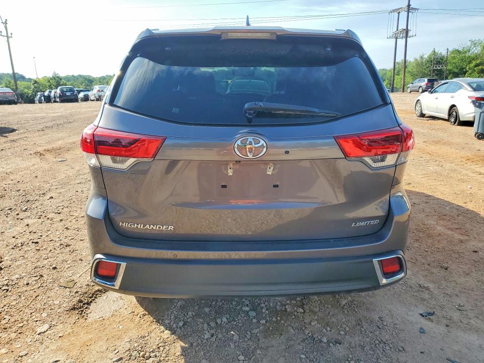 54099366 :رقم المزاد ، 5TDYZRFHXKS308884 vin ، 2019 Toyota Highlander مزاد بيع
