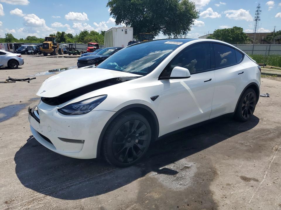 53135966 :رقم المزاد ، 5YJYGAEE5MF138021 vin ، 2021 Tesla Model Y مزاد بيع