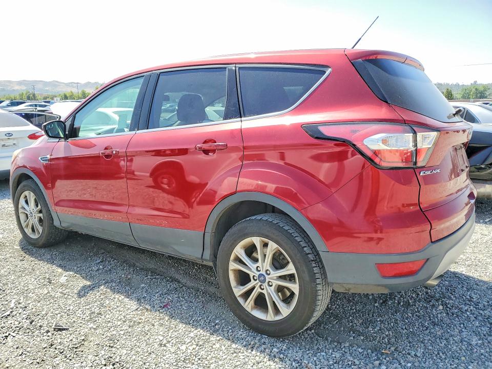 Продажа на аукционе авто 2017 Ford Escape, vin: 1FMCU0G9XHUE09483, номер лота: 54005466