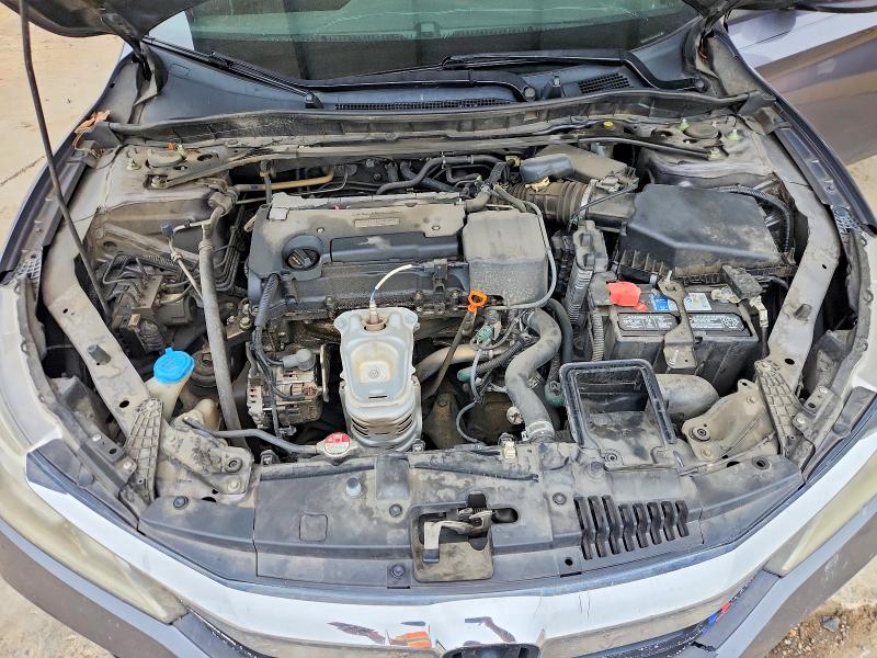 Продажа на аукционе авто 2017 Honda Accord, vin: 1HGCR2F5XHA143238, номер лота: 52752856