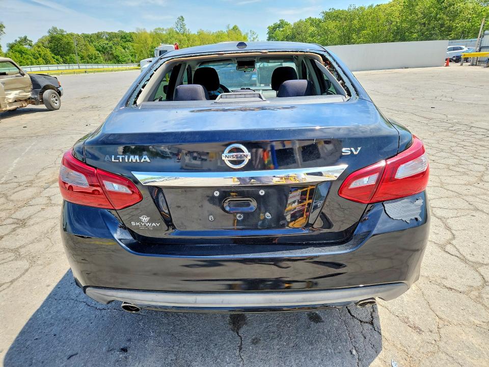 2018 Nissan Altima მანქანა იყიდება აუქციონზე, vin: 1N4AL3AP8JC206004, აუქციონის ნომერი: 52535186