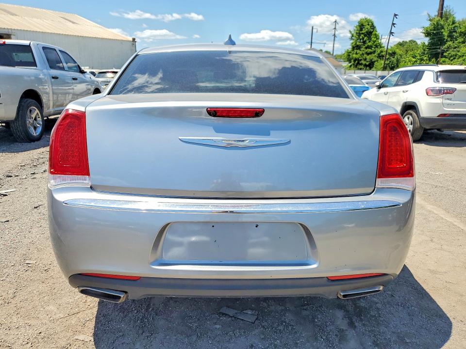 2015 Chrysler 300 მანქანა იყიდება აუქციონზე, vin: 2C3CCAAG8FH841935, აუქციონის ნომერი: 55211336