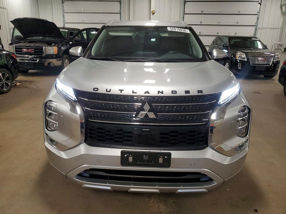 52816836 :رقم المزاد ، JA4T5VA90PZ053628 vin ، 2023 Mitsubishi Outlander مزاد بيع
